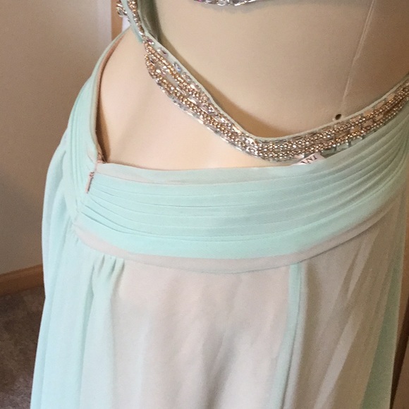 Terani Couture Exclusive design $100 - Picture 7 of 12